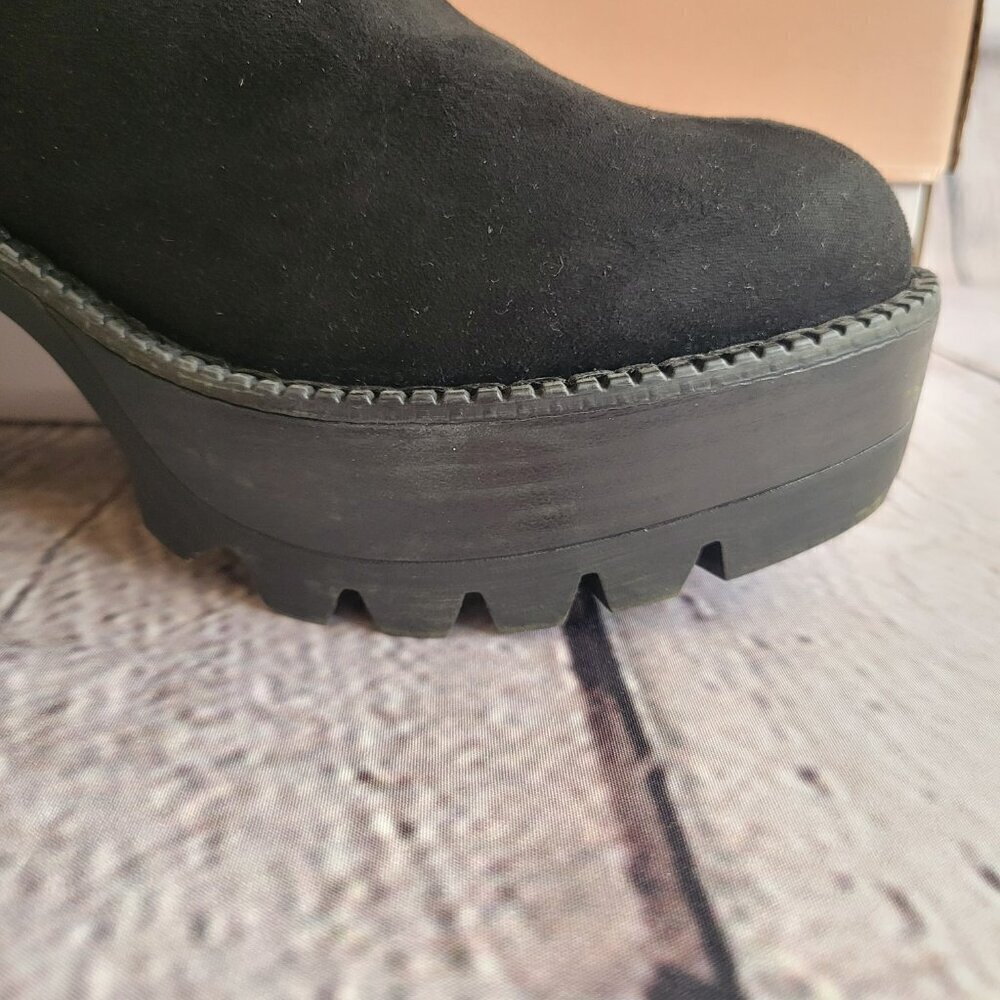 Wild Pair Margoee Platform Booties - Picture 7 of 9